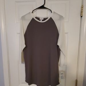 LuLaRoe 1/4 sleeve Soft Tee
